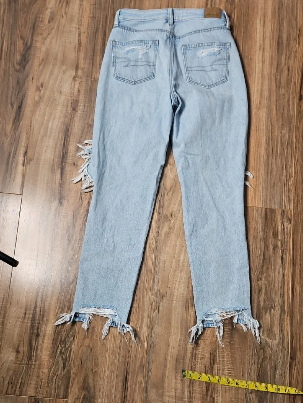 American Eagle Outfitters Light Blue Distressed Destroyed Mom Jeans 0